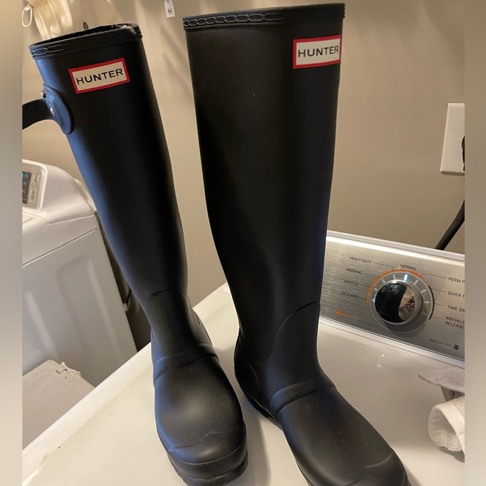 Hunter Original Tall Black Rubber Rain Boots 8